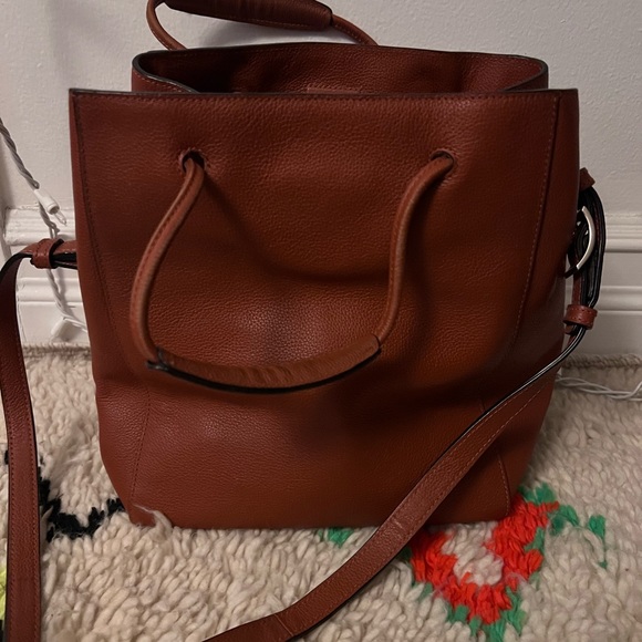 Henri Bendel bucket bag - Picture 4 of 7